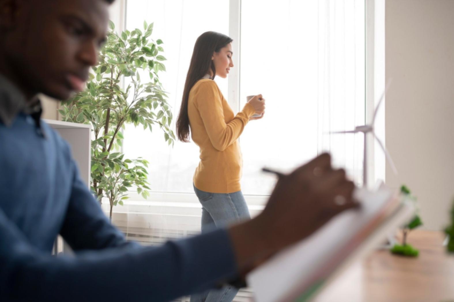 Formation en groupe sur la gestion budgétaire avec tableaux et documents